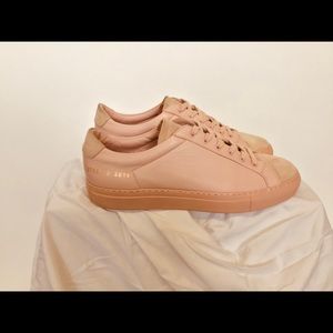 Common Projects Achilles Low in Blush
